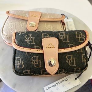Dooney & Bourke wristlet *brand new* with tags and papers *giftable*